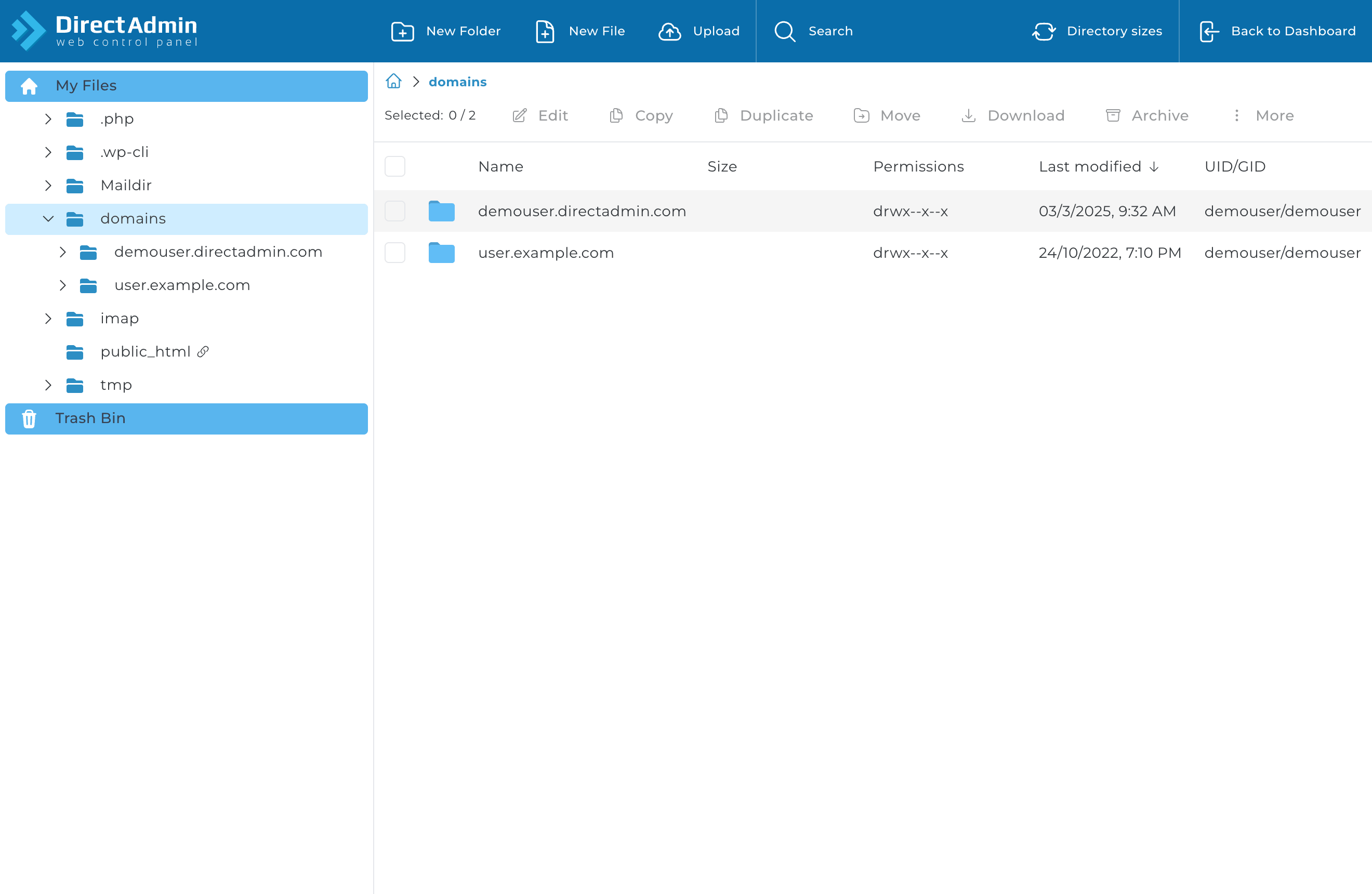 File Manager de DirectAdmin mostrando la carpeta public_html